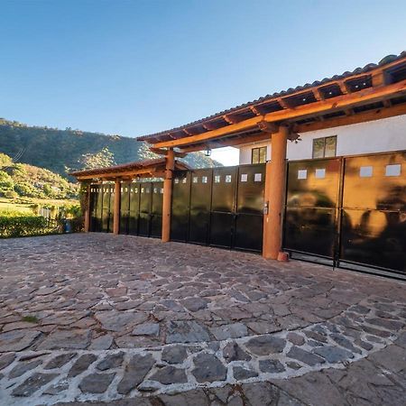 Cabanas Lago Escondido 바예데브라보 외부 사진